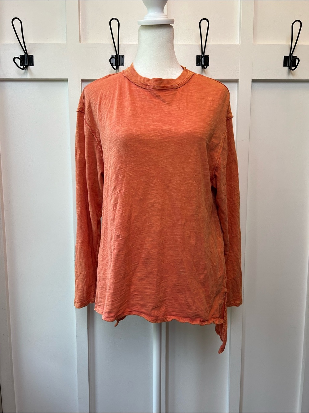 Altar'd State Womens Medium Basic Long Sleeve T-shirt Tee Lightweight Pumpkin